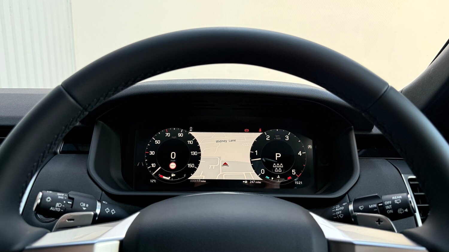 Used Land Rover Discovery 2025 for sale - 77809690: Photo 16