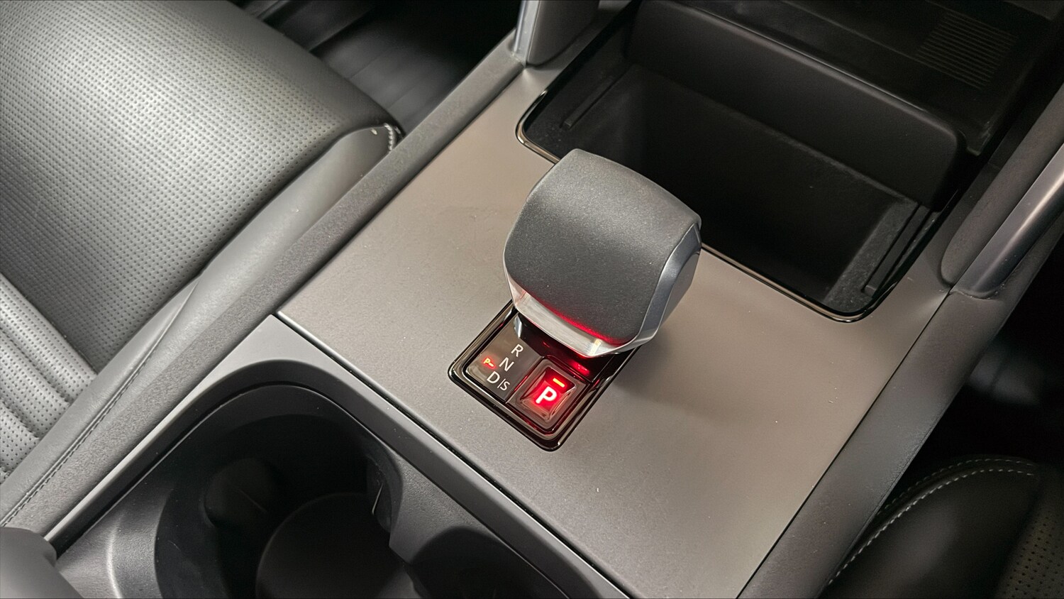 Used Land Rover Discovery Sport 2024 for sale - 77826215: Photo 13