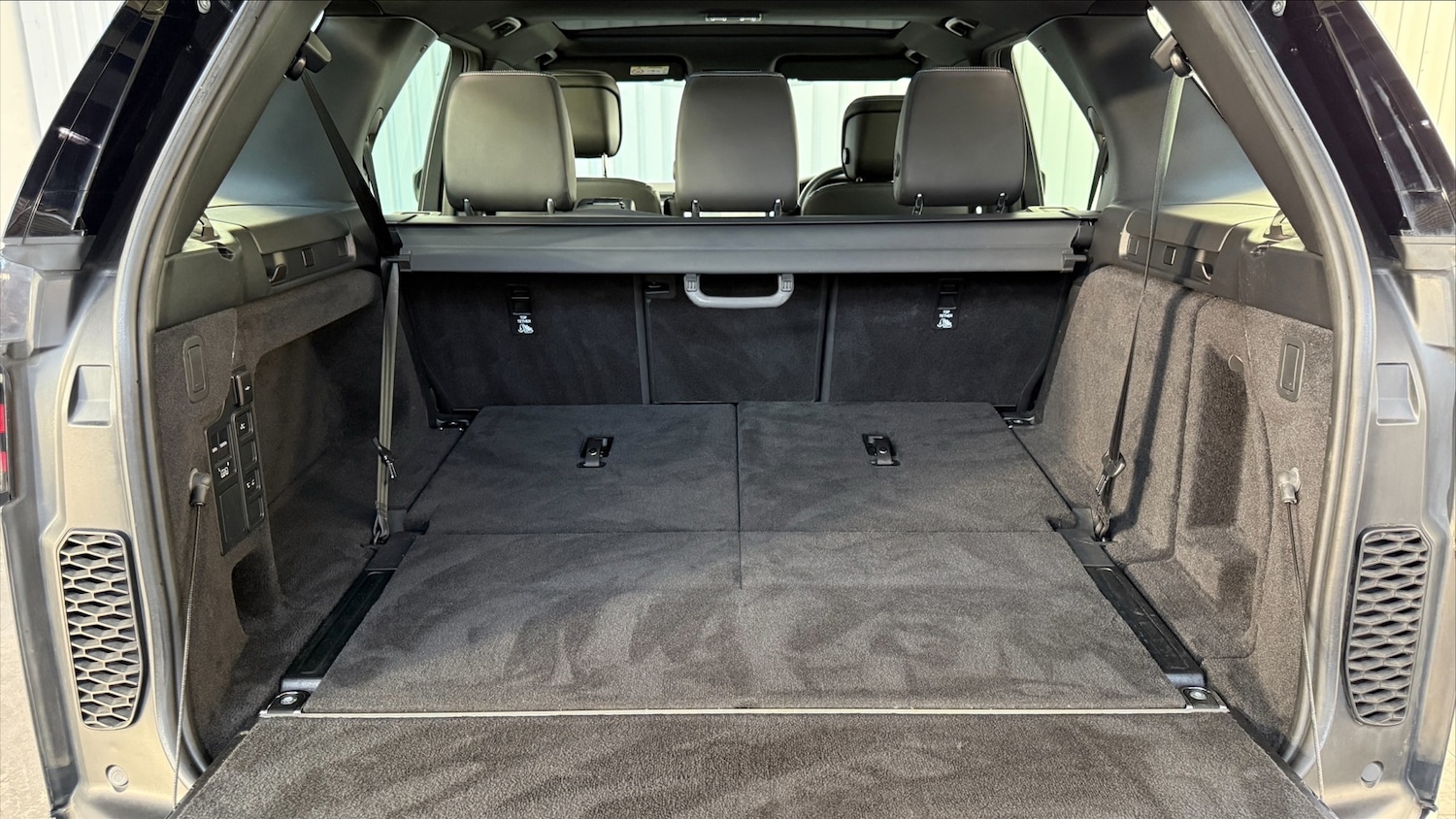 Used Land Rover Discovery 2022 for sale - 77739510: Photo 10