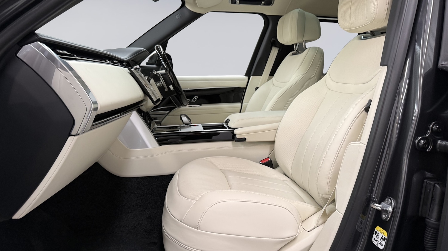 Used Land Rover Range Rover 2025 for sale - 76176059: Photo 3