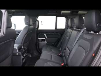 Used Land Rover Defender 2023 for sale - 75104041: Photo
