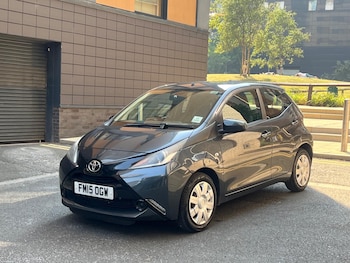 Used Toyota AYGO 2015 for sale - 79316493: Photo