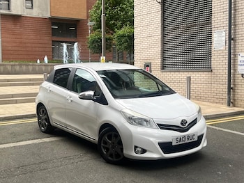 Used Toyota Yaris 2013 for sale - 78902374: Photo