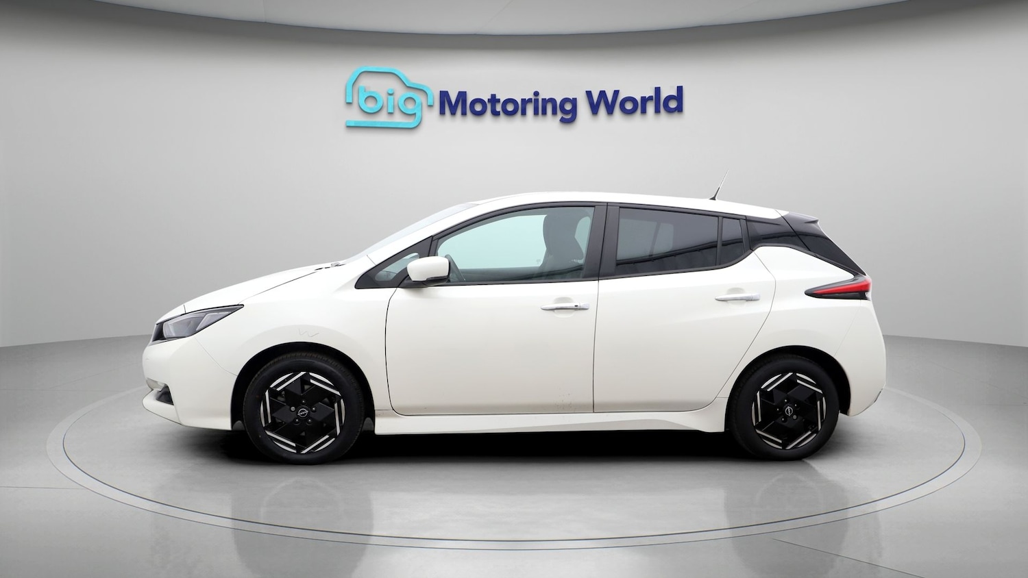 Used Nissan Leaf 2023 for sale - 77582443: Photo 4