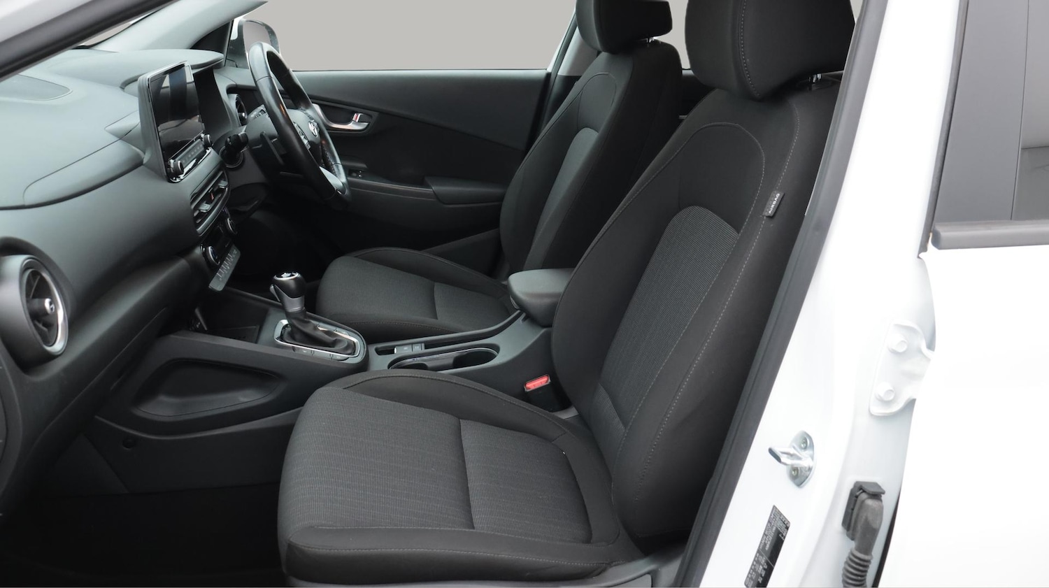 Used Hyundai KONA 2021 for sale - 76122602: Photo 15