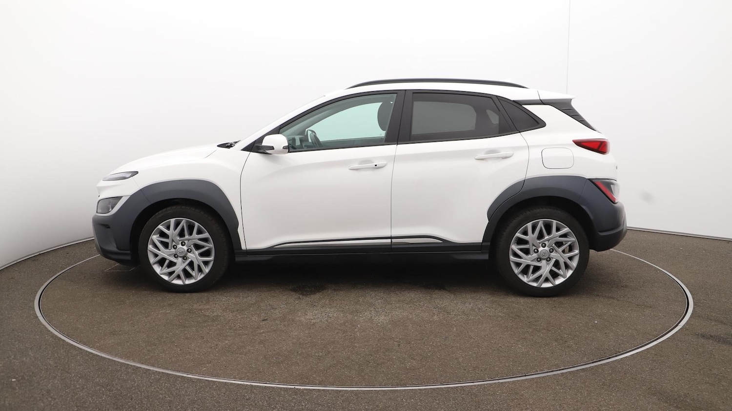 Used Hyundai KONA 2021 for sale - 76122602: Photo 65
