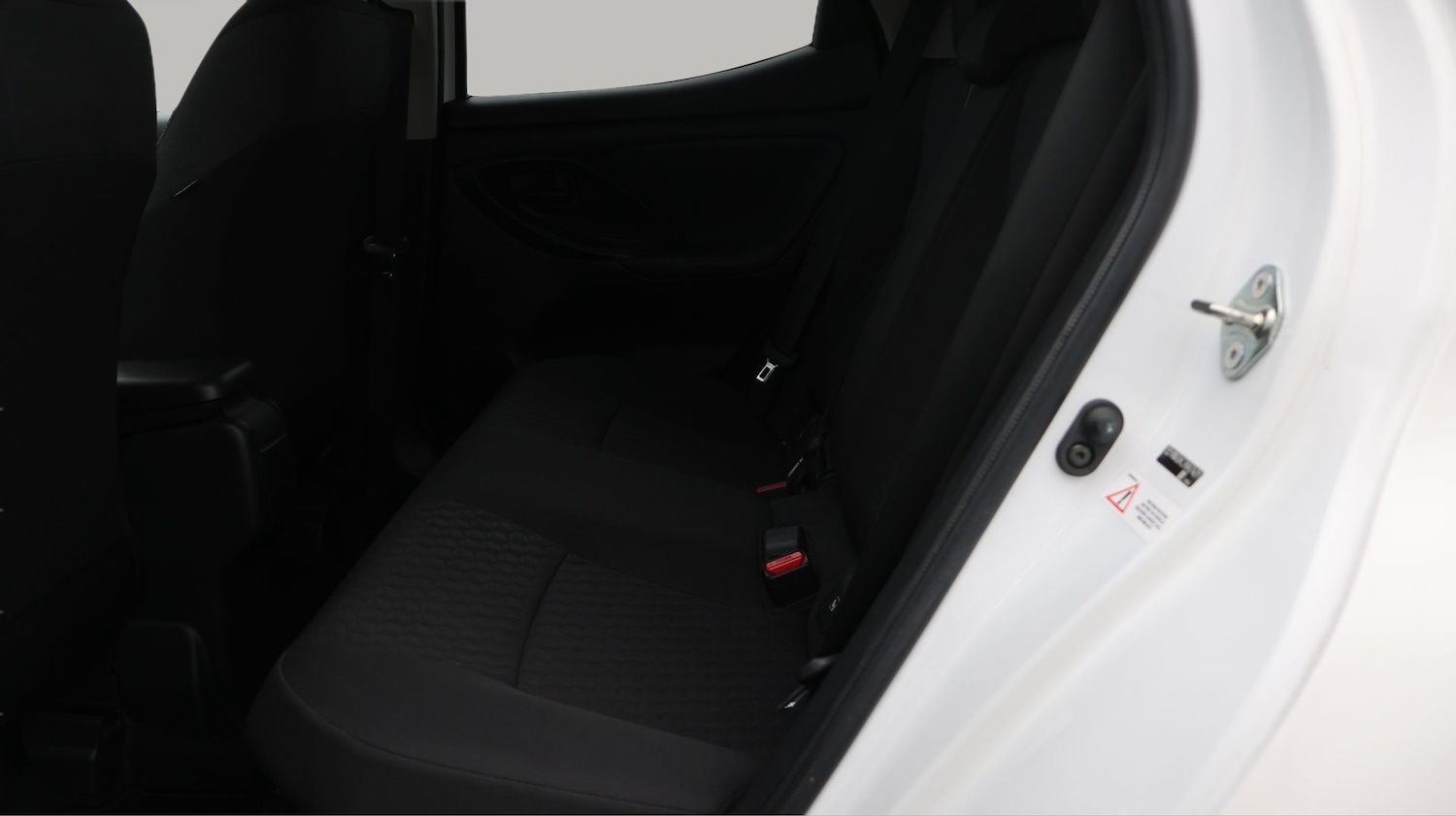 Used Toyota Yaris 2023 for sale - 77677045: Photo 16