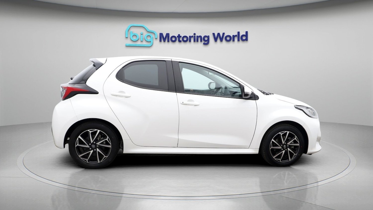 Used Toyota Yaris 2023 for sale - 77677045: Photo 8