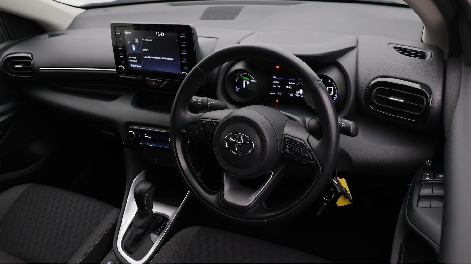 Used Toyota Yaris 2023 for sale - 77677045: Photo 9