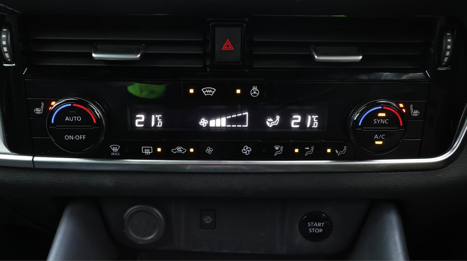 Used Nissan Qashqai 2023 for sale - 76152582: Photo 13