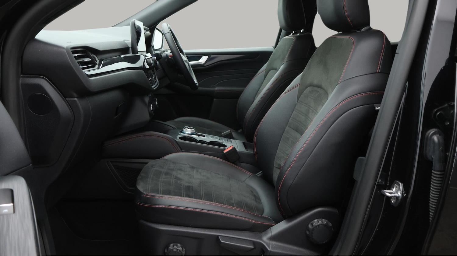Used Ford Kuga 2022 for sale - 75965683: Photo 17
