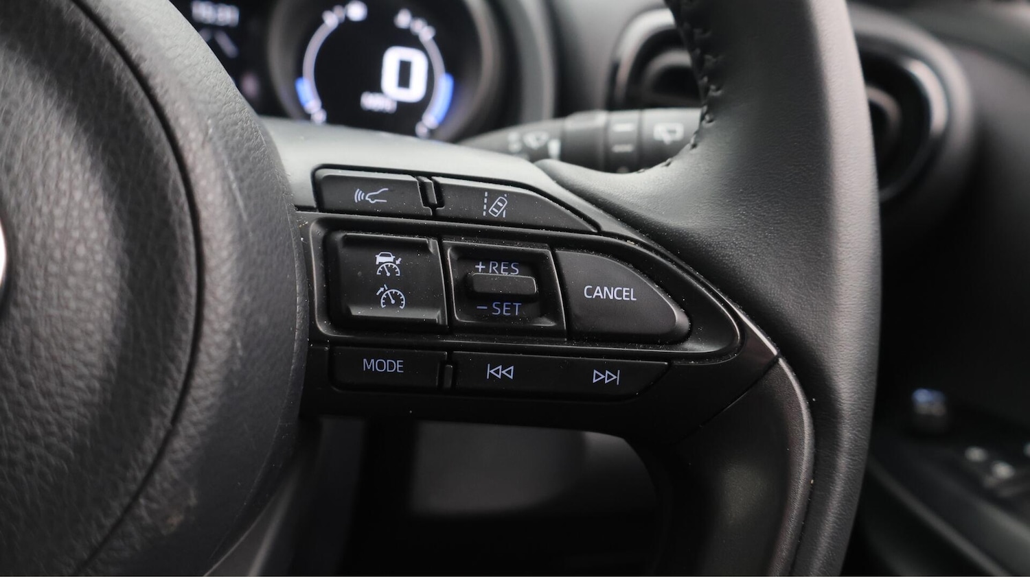 Used Toyota Yaris Cross 2024 for sale - 76389117: Photo 27