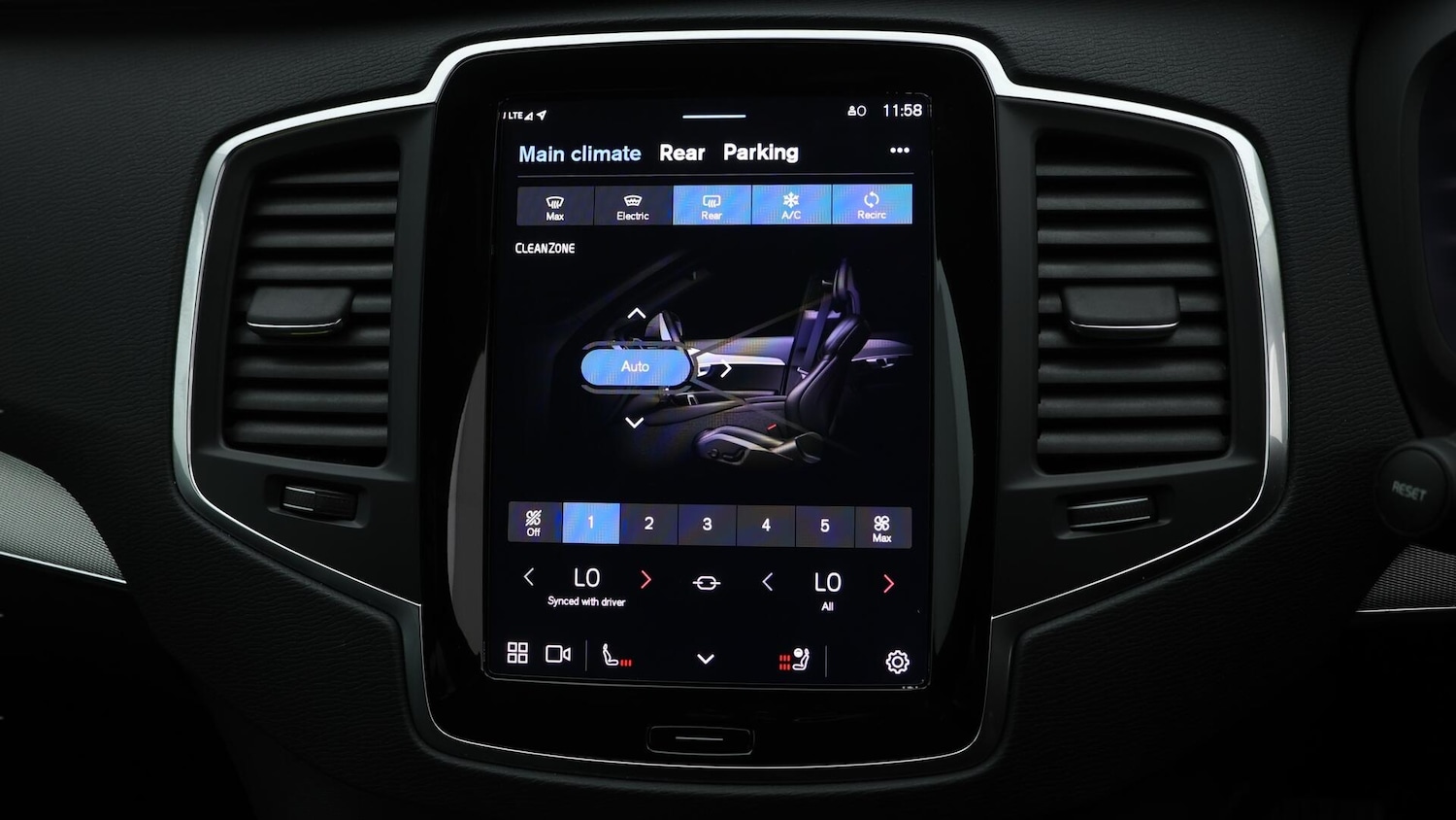 Used Volvo XC90 2023 for sale - 76771621: Photo 13