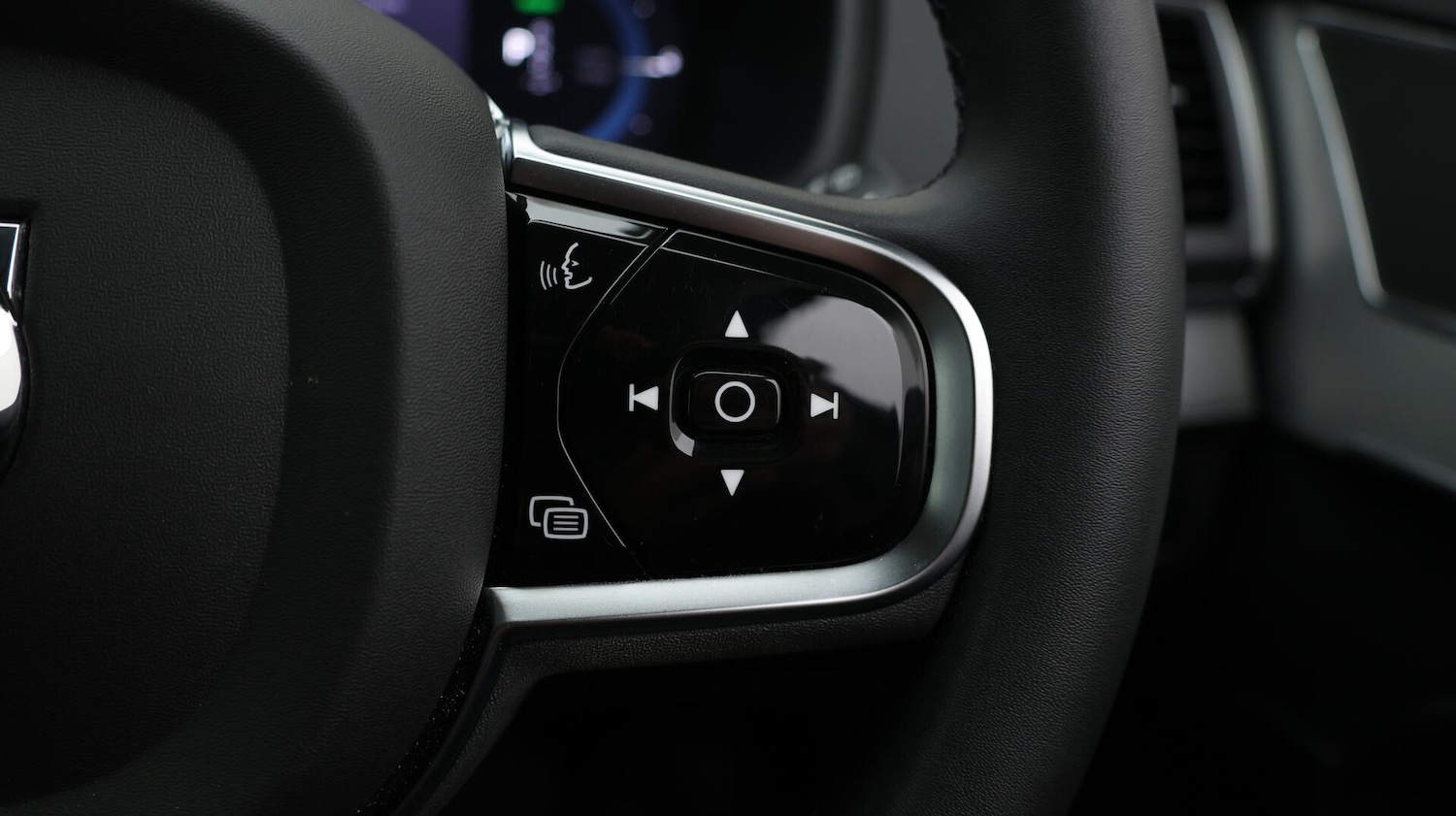 Used Volvo XC90 2023 for sale - 76771621: Photo 24