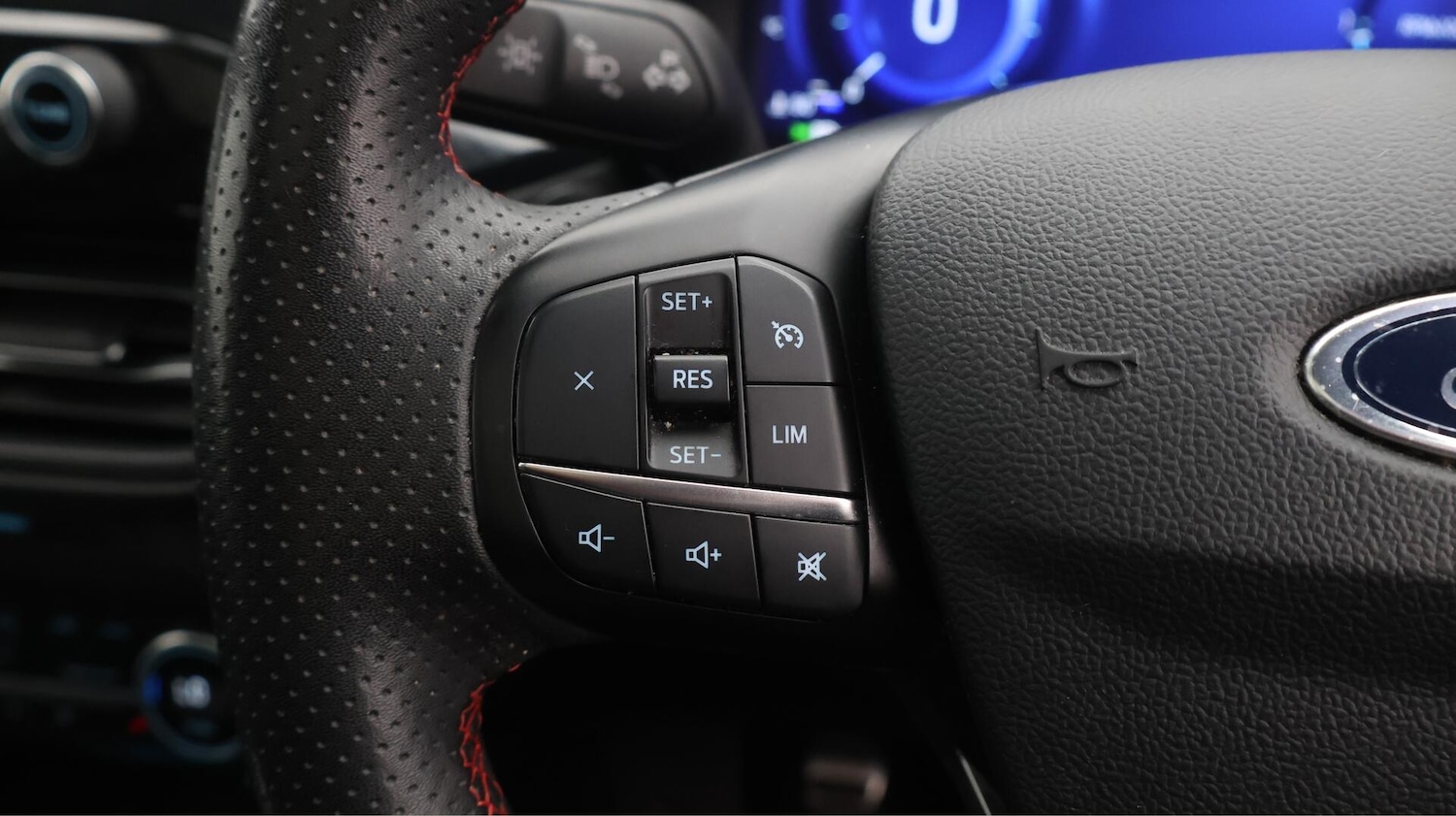 Used Ford Kuga 2022 for sale - 76360107: Photo 25