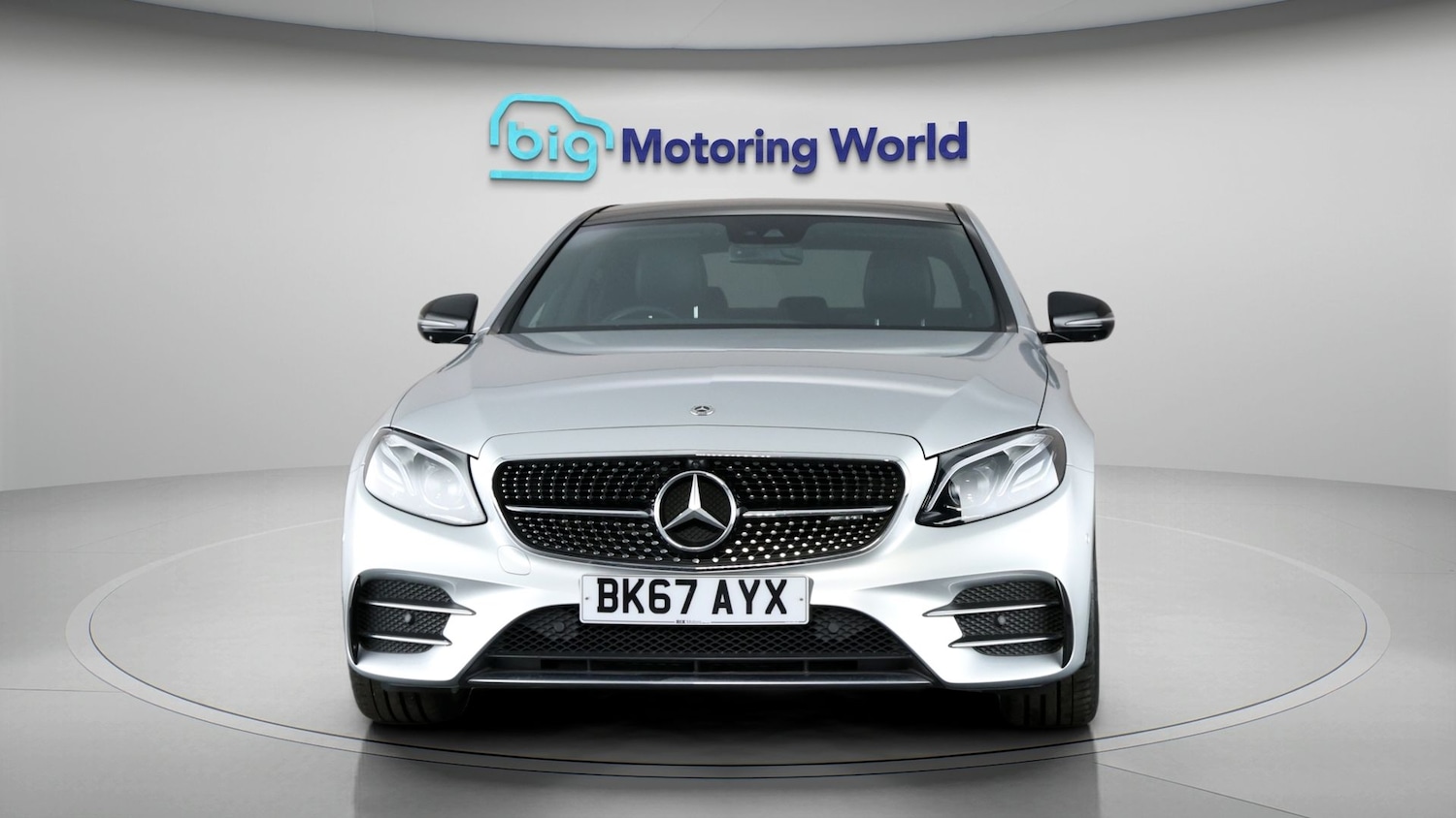 Used Mercedes-Benz E Class 2017 for sale - 77528779: Photo 2