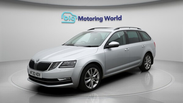 Used Skoda Octavia 2020 for sale - 76247590: Photo 4
