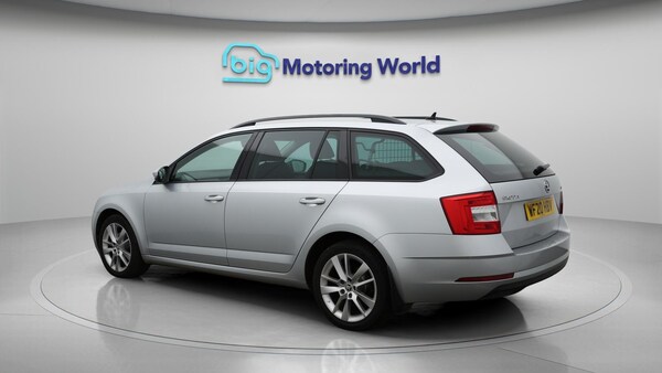 Used Skoda Octavia 2020 for sale - 76247590: Photo 6