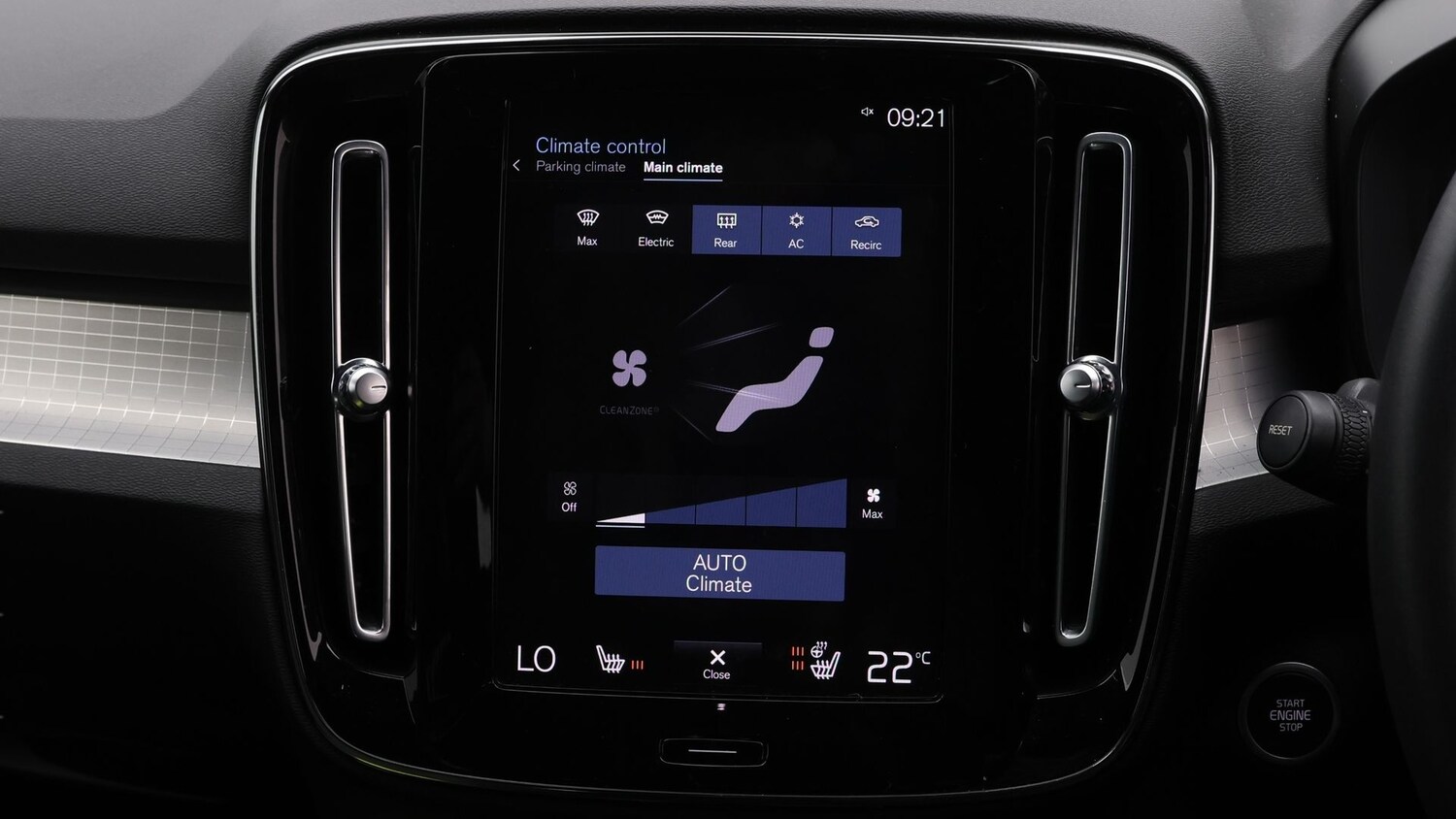 Used Volvo XC40 2022 for sale - 77248055: Photo 12