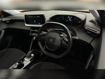 Used Peugeot E-2008 2021 for sale - 78150778: Photo