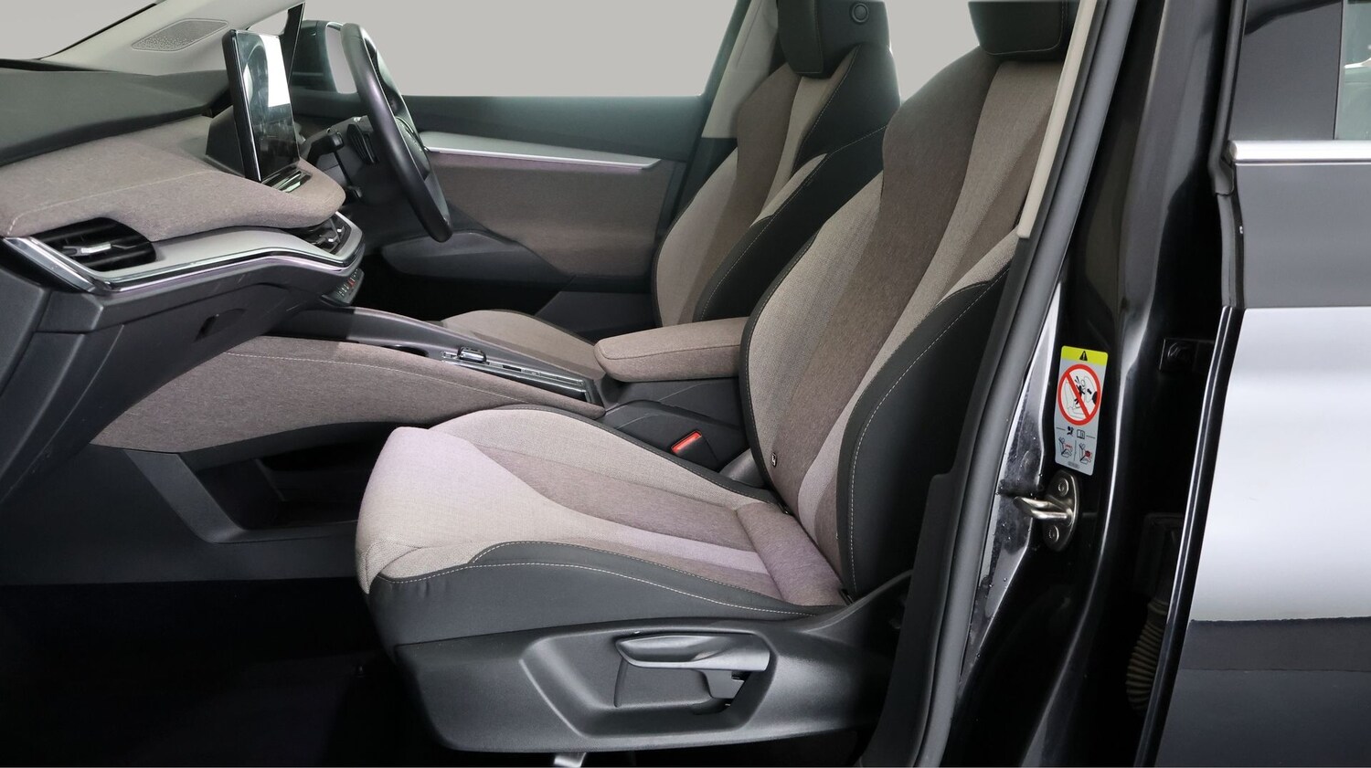 Used Skoda Enyaq 2023 for sale - 77662015: Photo 13