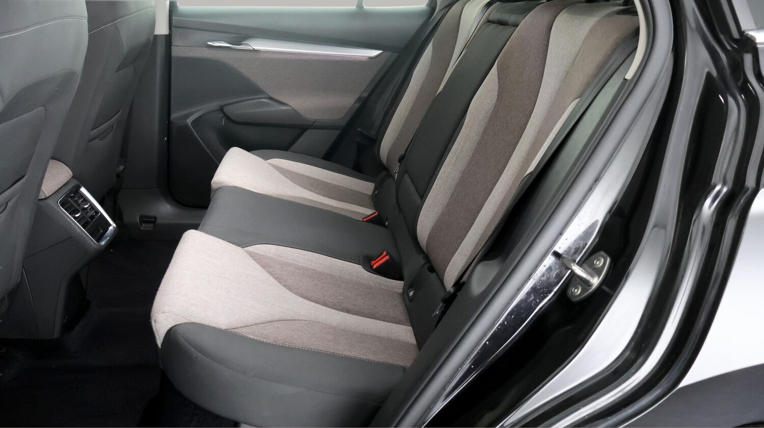 Used Skoda Enyaq 2023 for sale - 77662015: Photo 15