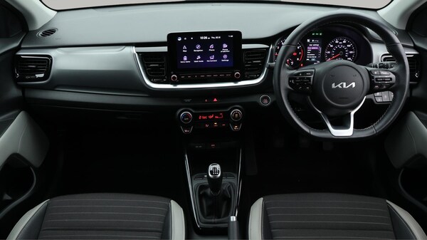 Used Kia Stonic 2022 for sale - 76152554: Photo 14