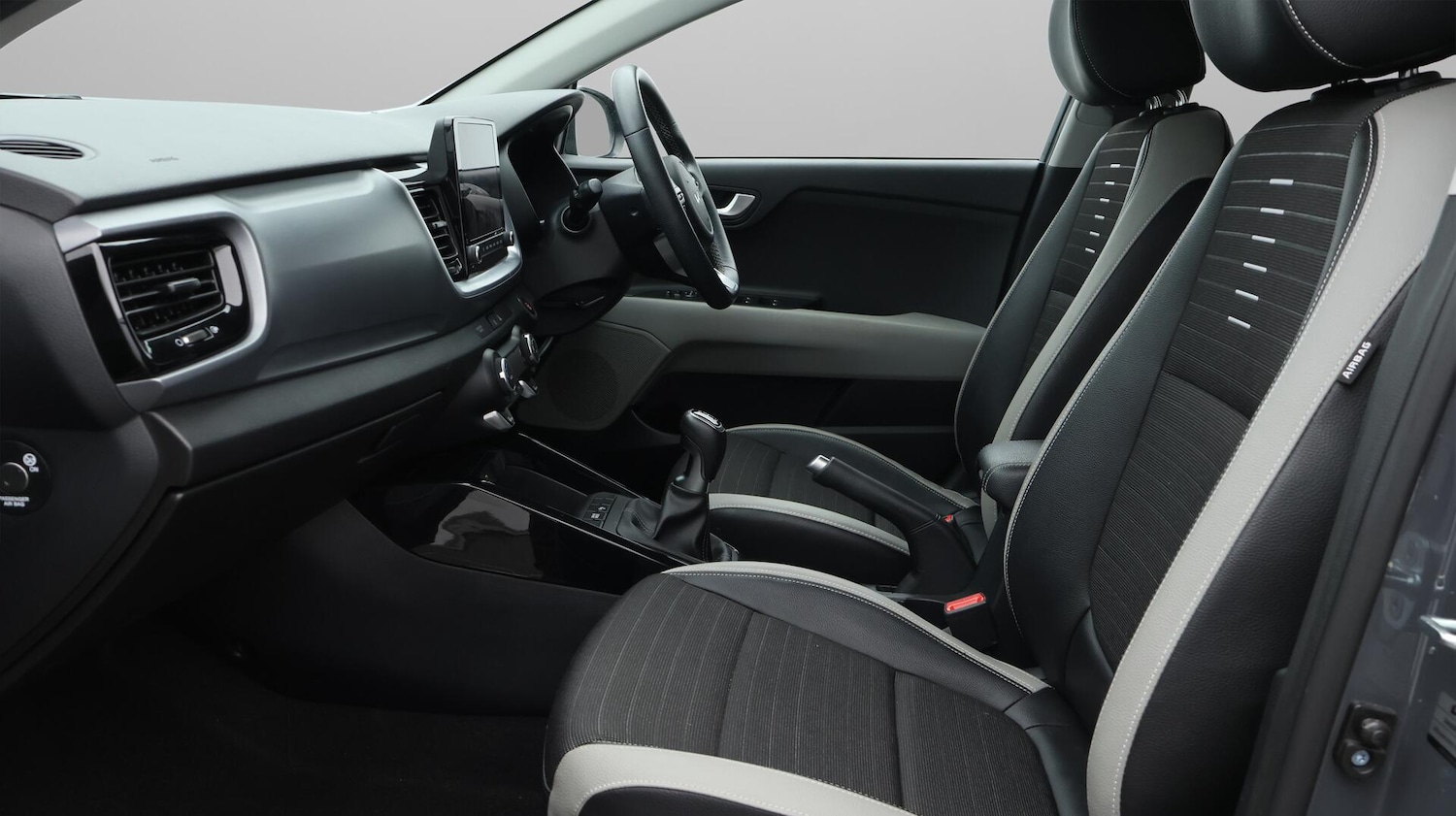 Used Kia Stonic 2022 for sale - 76152554: Photo 15