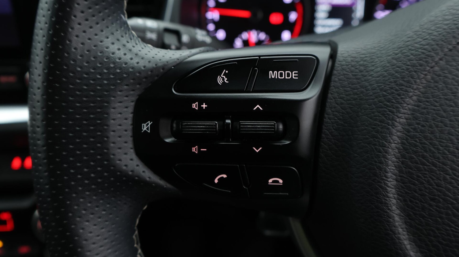 Used Kia Stonic 2022 for sale - 76152554: Photo 23