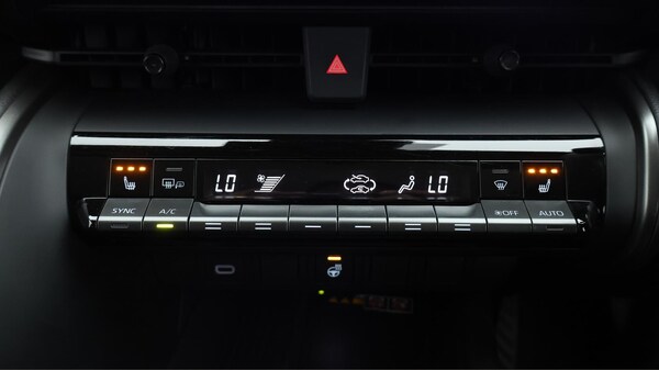 Used Toyota C-HR 2024 for sale - 75658916: Photo 13