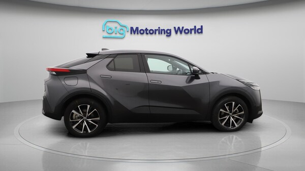Used Toyota C-HR 2024 for sale - 75658916: Photo 9
