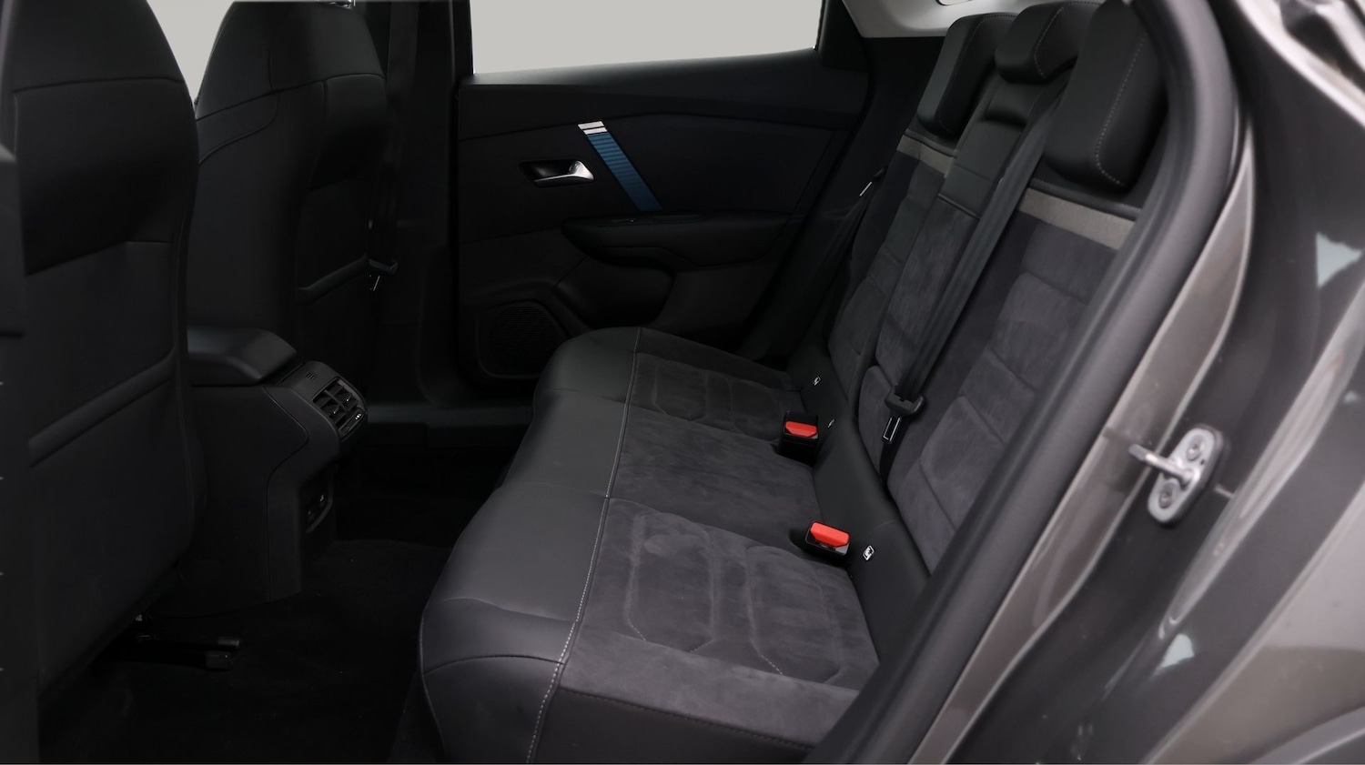 Used Citroen C4 X 2023 for sale - 77775342: Photo 16