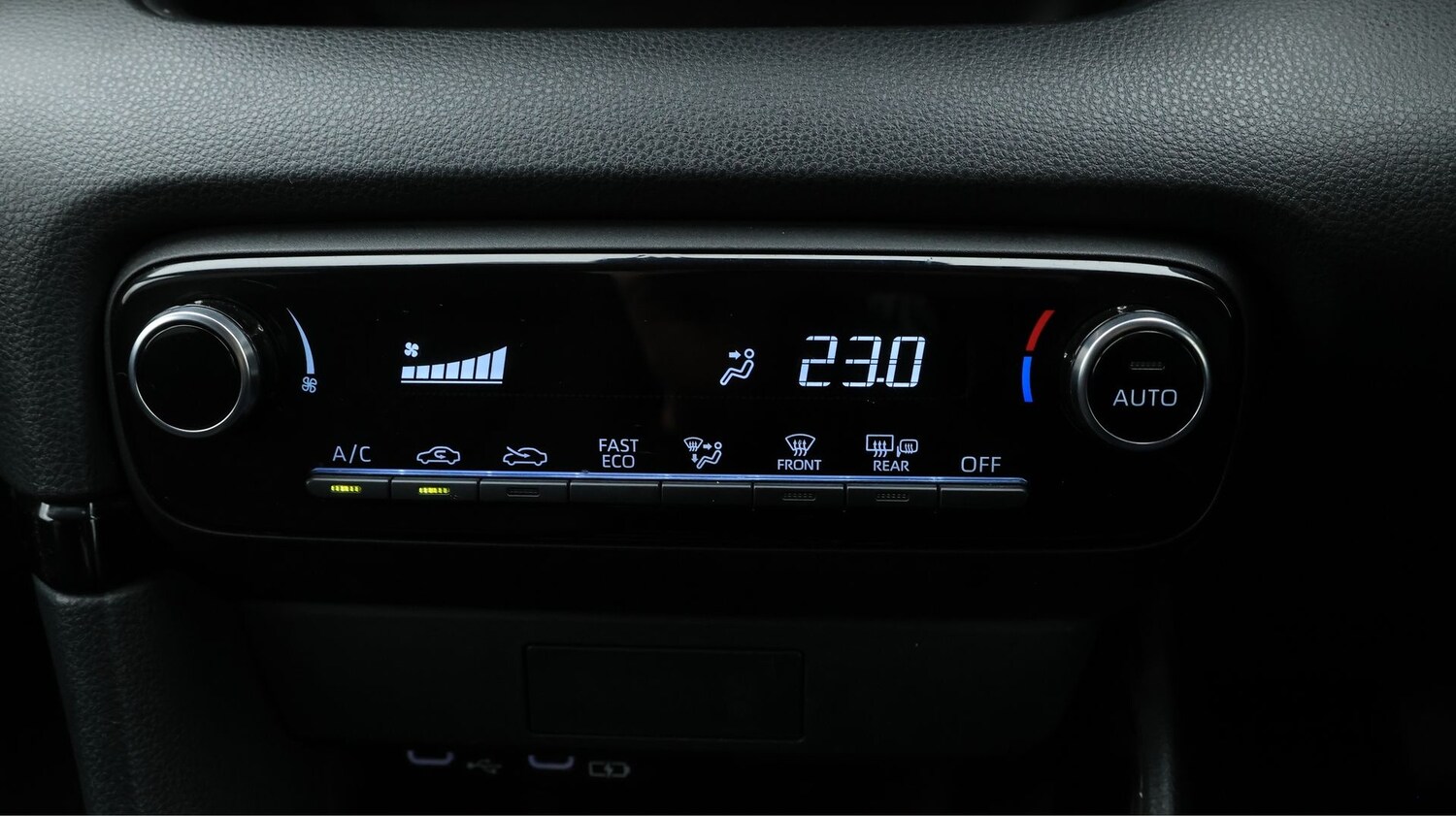 Used Toyota Yaris 2024 for sale - 77270870: Photo 12