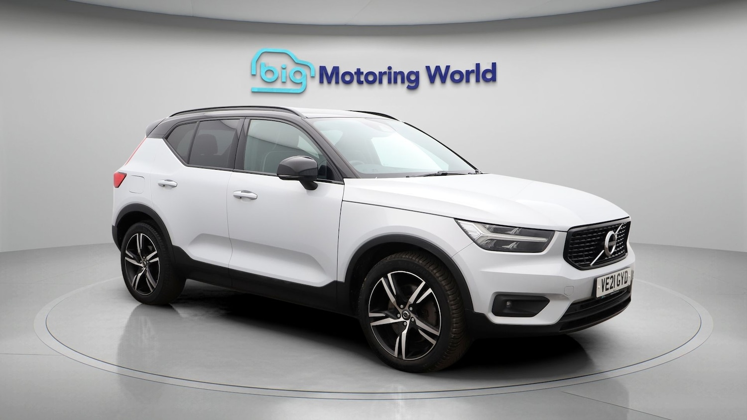 Used Volvo XC40 for sale - 77676507: Photo 1