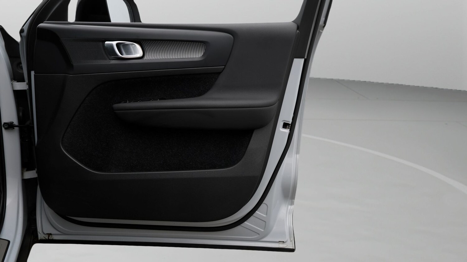 Used Volvo XC40 for sale - 77676507: Photo 15