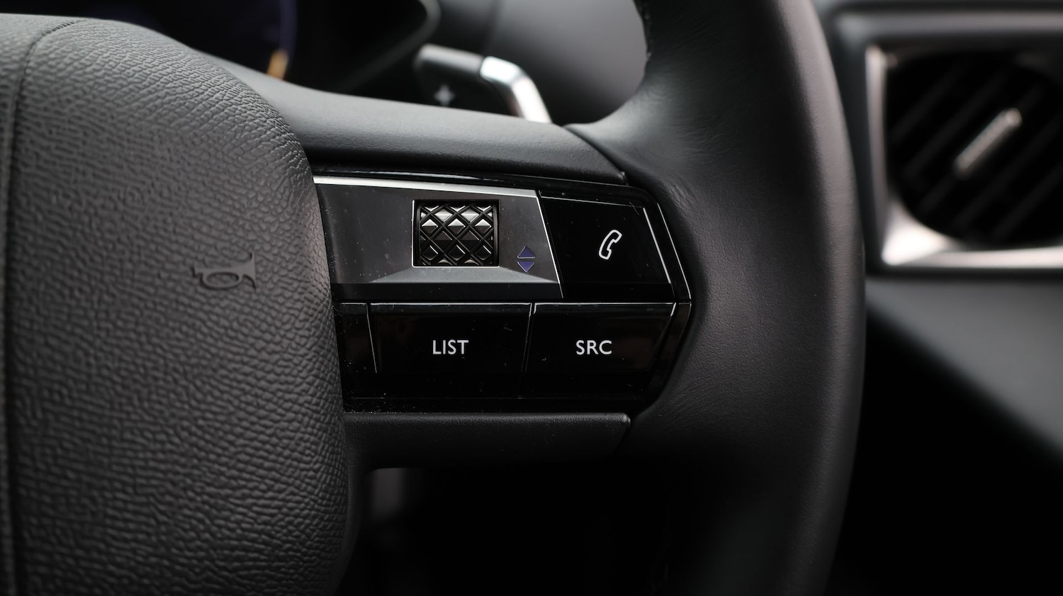 Used DS Automobiles DS 3 Crossback 2022 for sale - 77618749: Photo 24