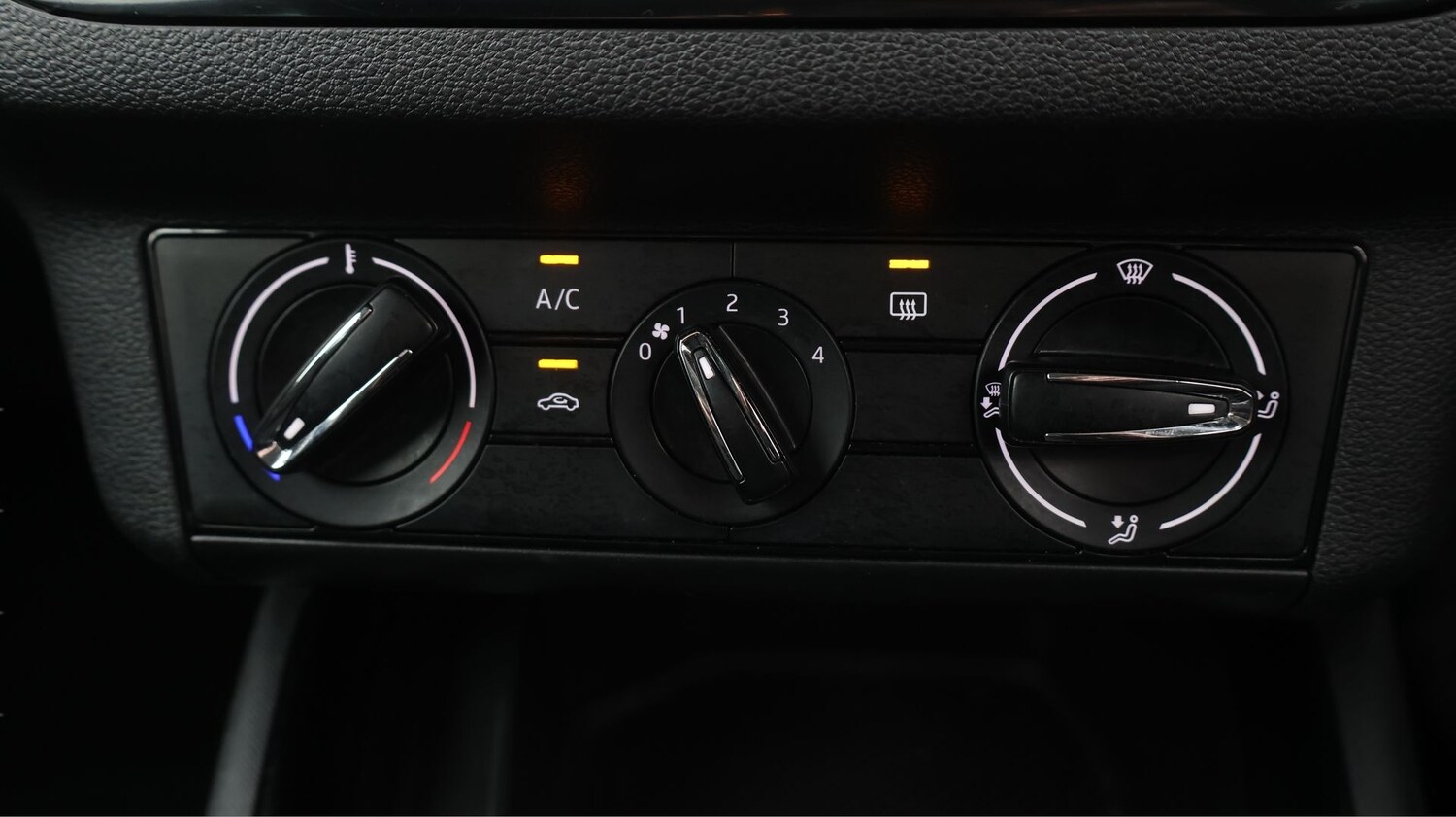 Used Skoda Kamiq 2023 for sale - 77759586: Photo 12