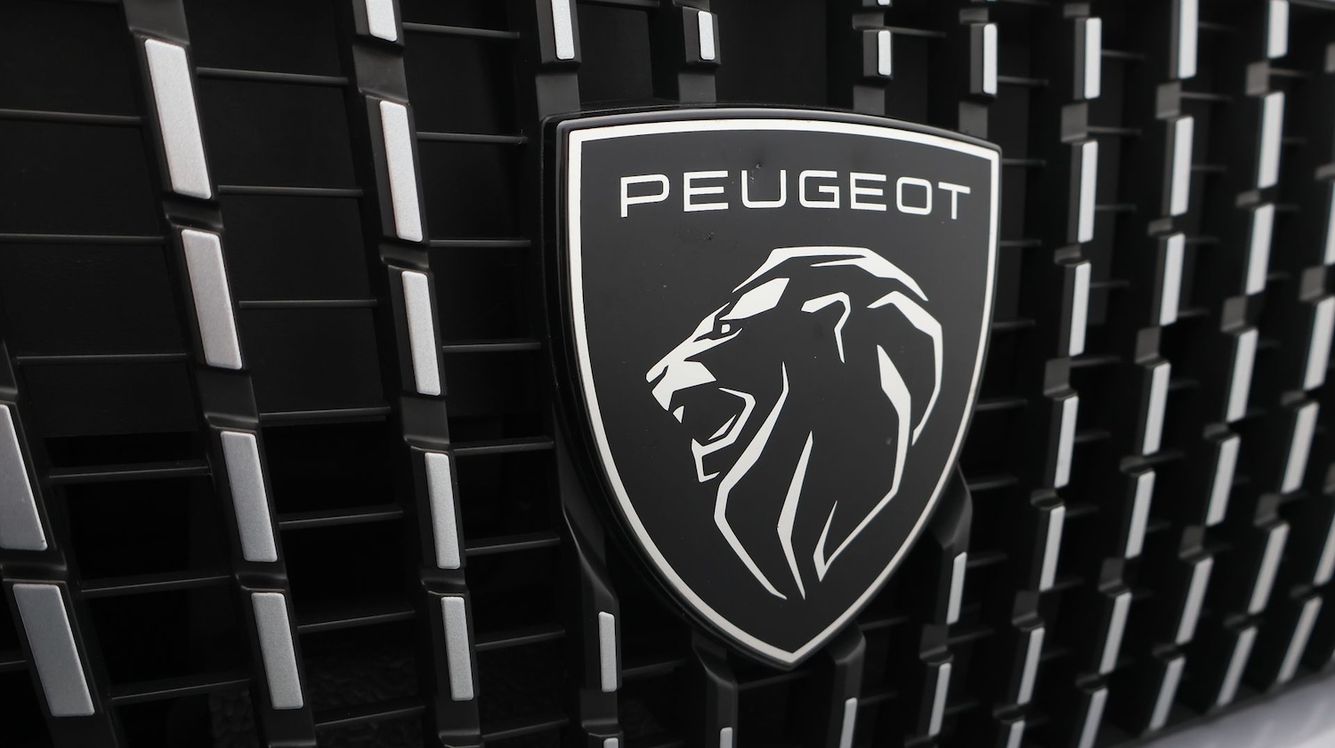 Used Peugeot 2008 2024 for sale - 77819075: Photo 25