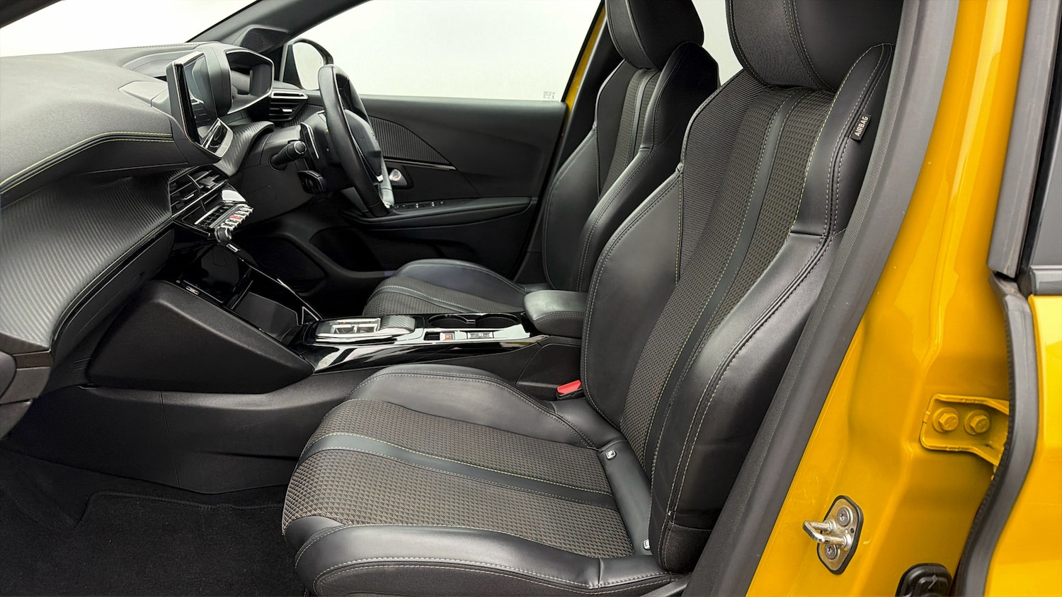 Used Peugeot 208 2022 for sale - 78013768: Photo 13