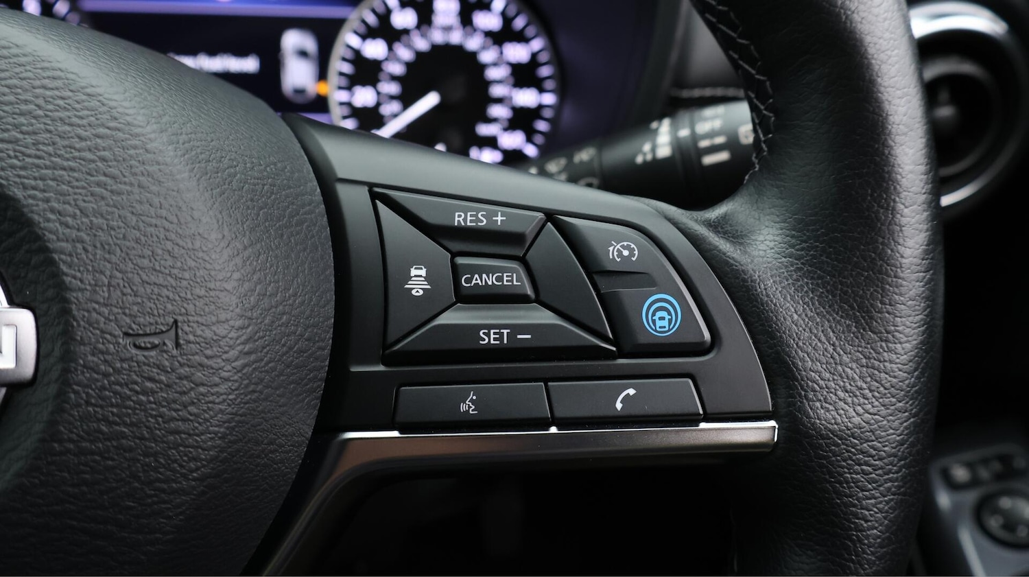 Used Nissan Juke 2023 for sale - 76349810: Photo 25