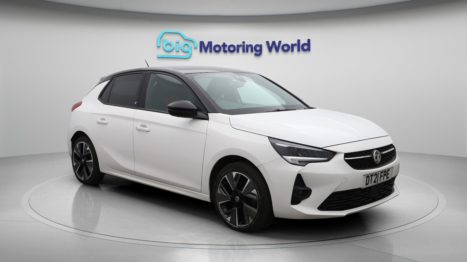 Used Vauxhall Corsa 2021 for sale - 76701679: Photo 2