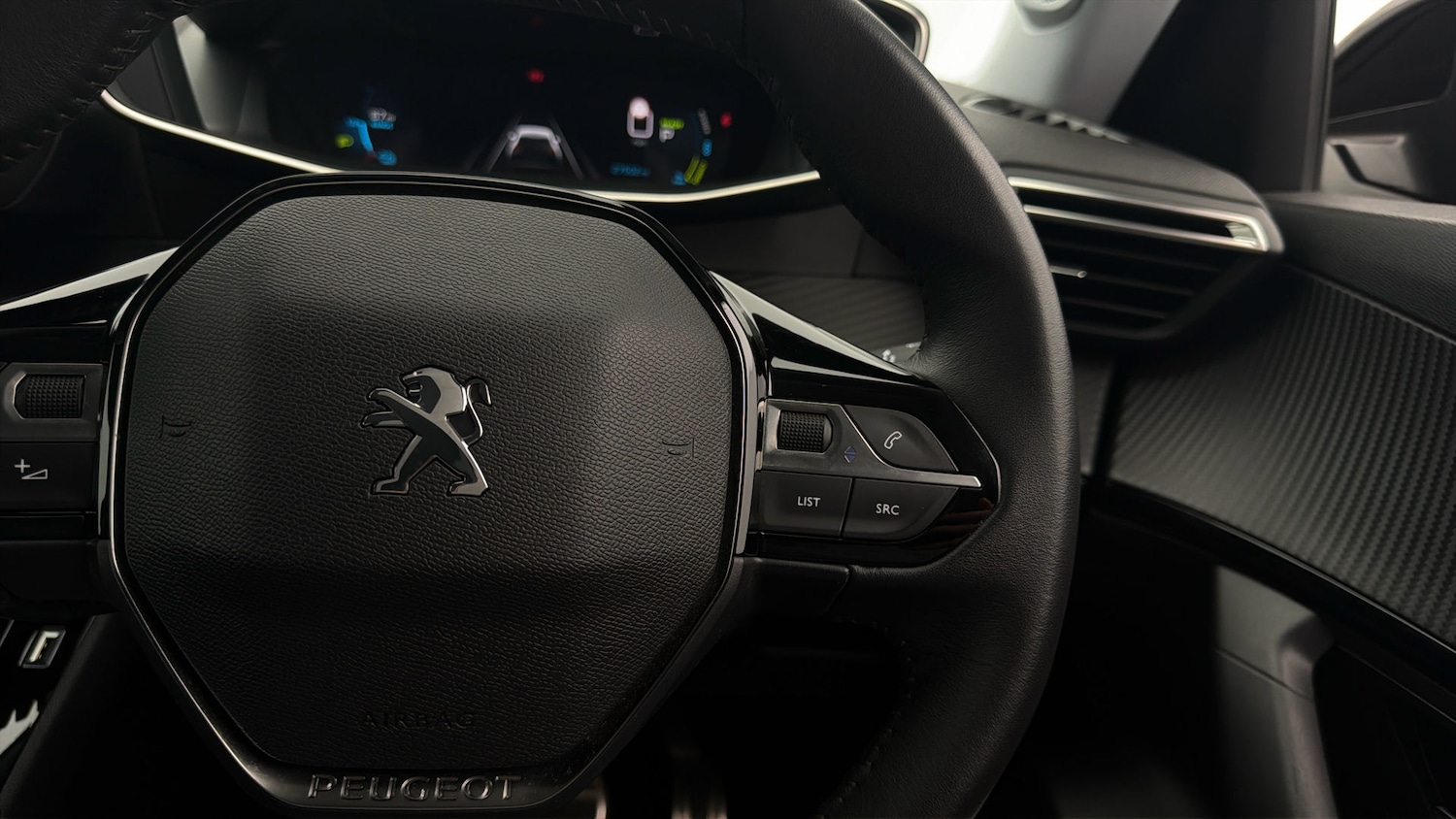 Used Peugeot 2008 2022 for sale - 77963709: Photo 24