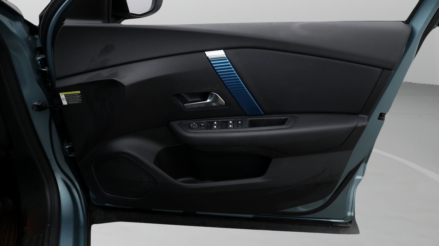 Used Citroen e-C4 2023 for sale - 77610191: Photo 15