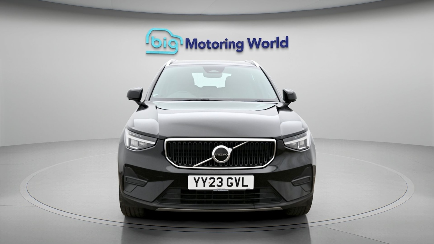 Used Volvo XC40 2023 for sale - 78106566: Photo 2