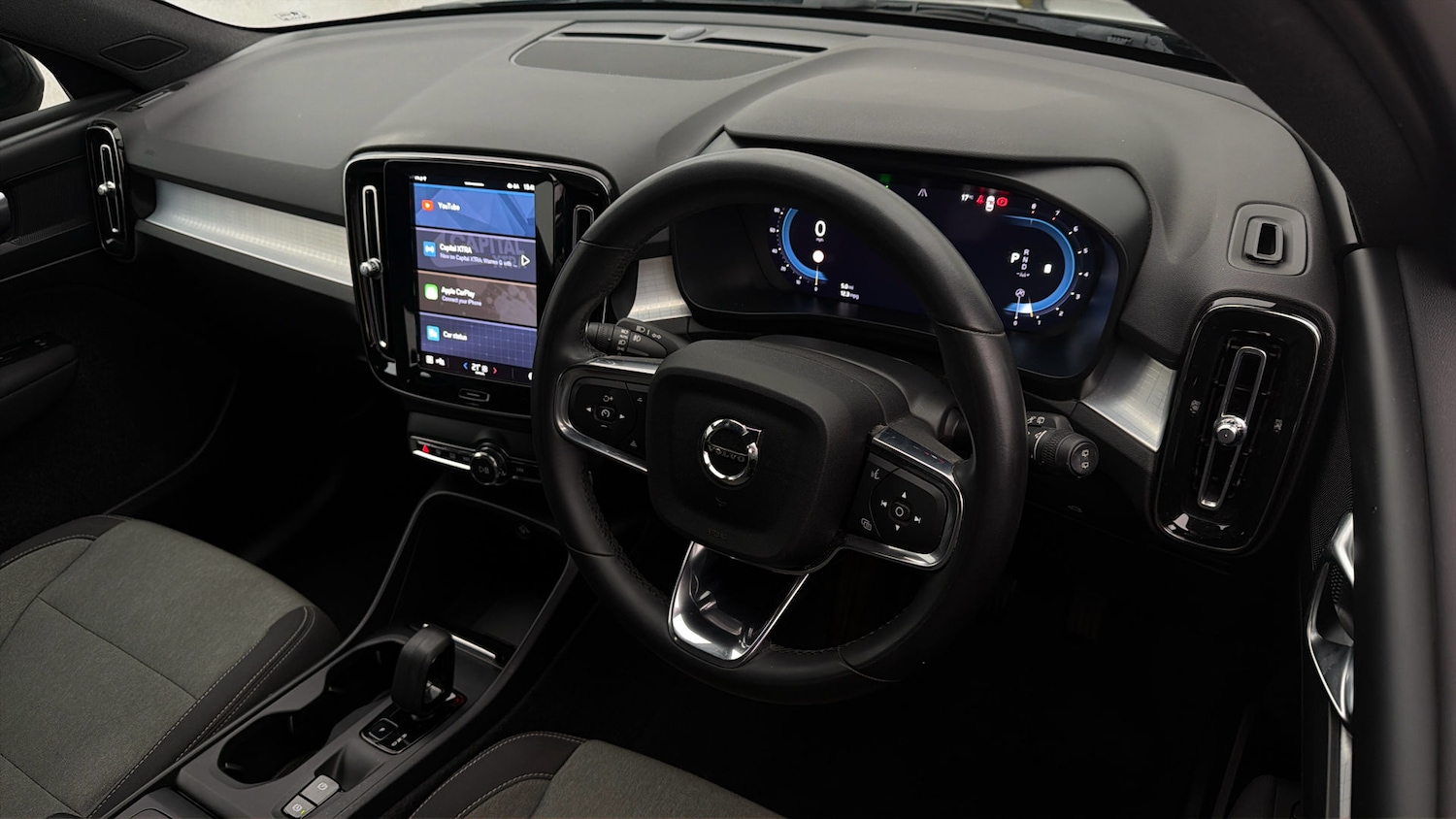 Used Volvo XC40 2023 for sale - 78106566: Photo 9