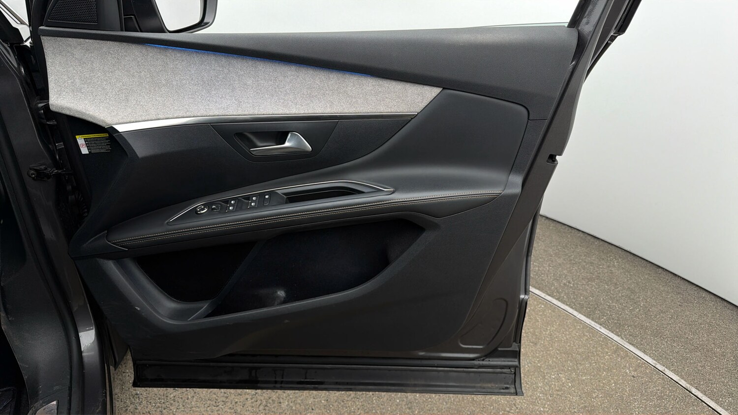 Used Peugeot 5008 2023 for sale - 77900922: Photo 14