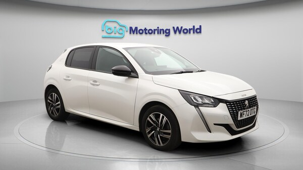 Used Peugeot 208 2022 for sale - 76122321: Photo 2