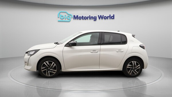 Used Peugeot 208 2022 for sale - 76122321: Photo 5