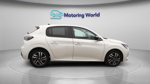 Used Peugeot 208 2022 for sale - 76122321: Photo 9