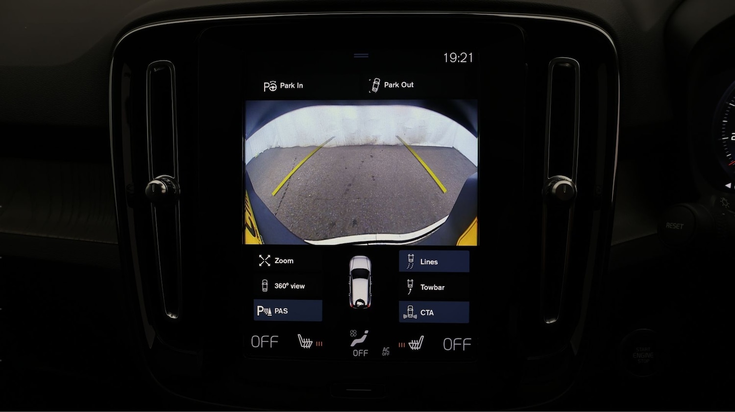 Used Volvo XC40 2019 for sale - 77744222: Photo 24